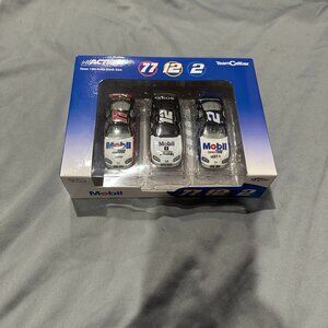 Action Racing Collectables Team Caliber 3-Car Set 1:64 NASCAR Mobil 1 #77 #12 #2